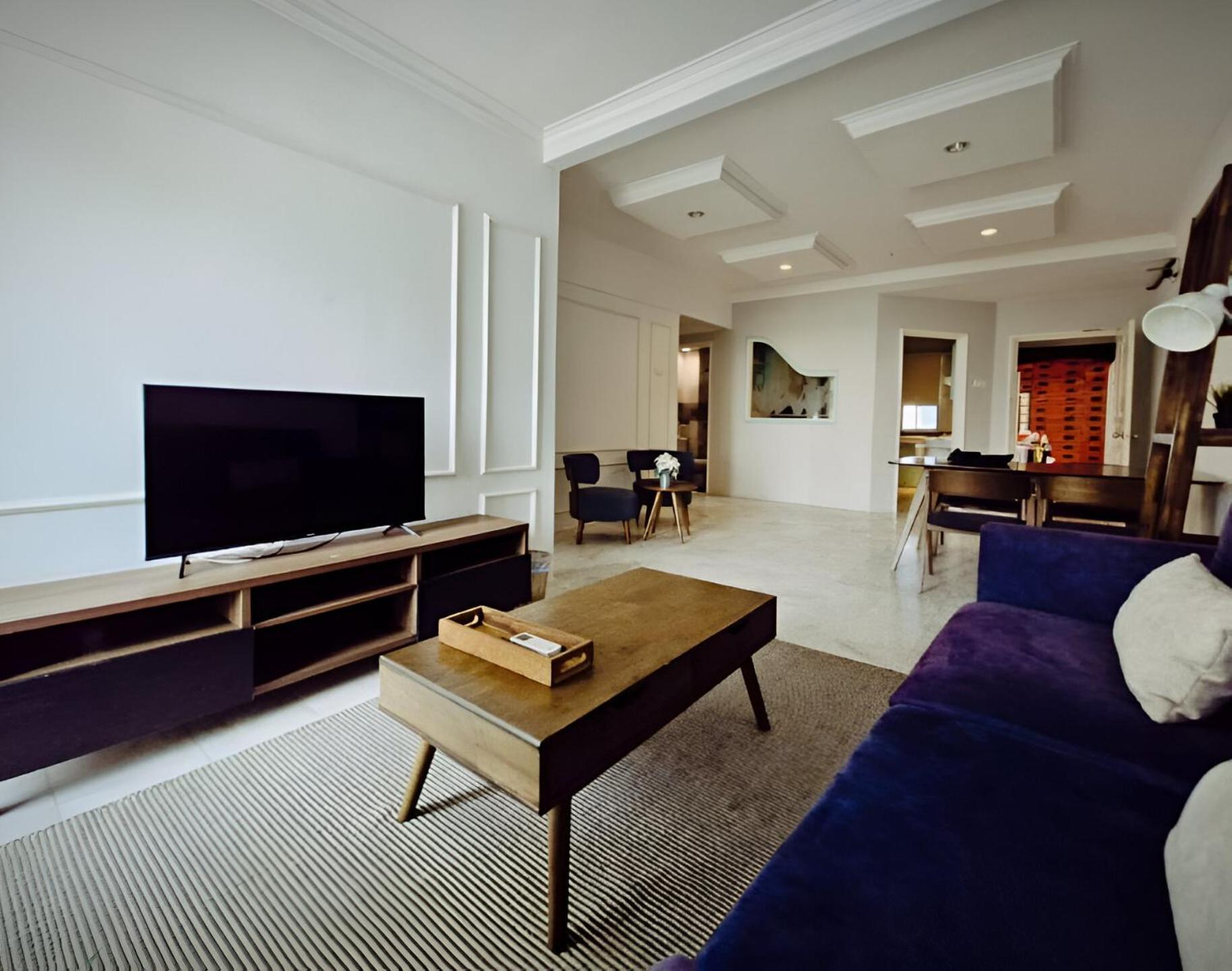 Century Bay Private Residences Sungai Dua Bukit Bagian luar foto