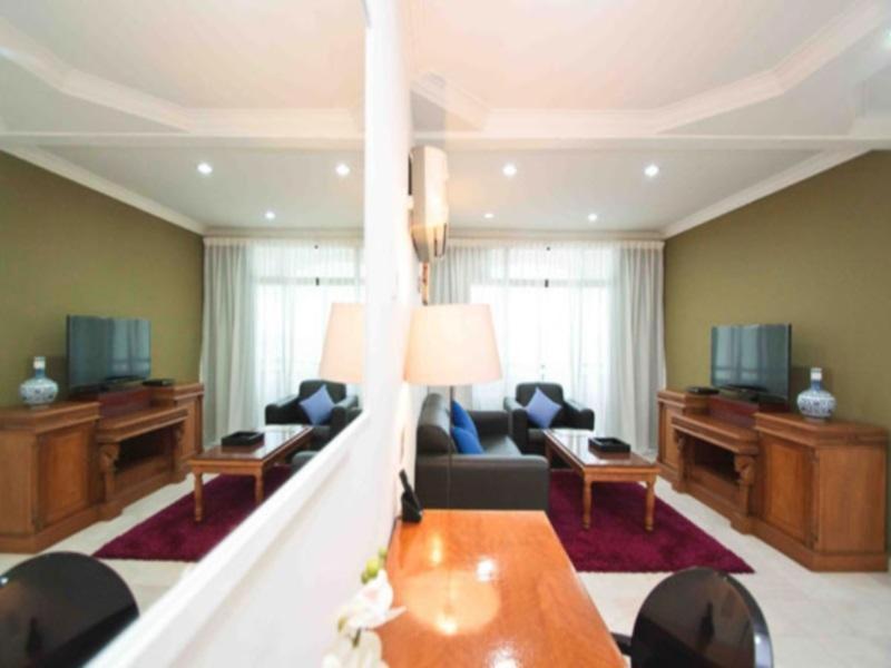Century Bay Private Residences Sungai Dua Bukit Bagian luar foto